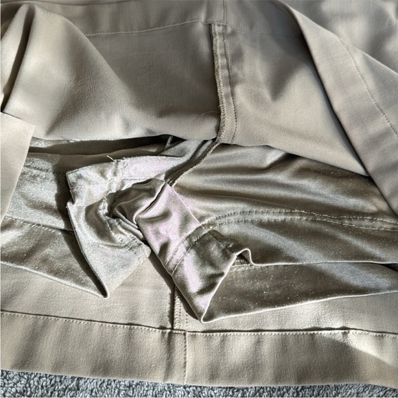 Page and Tuttle Skort Size 4 - Picture 4 of 4